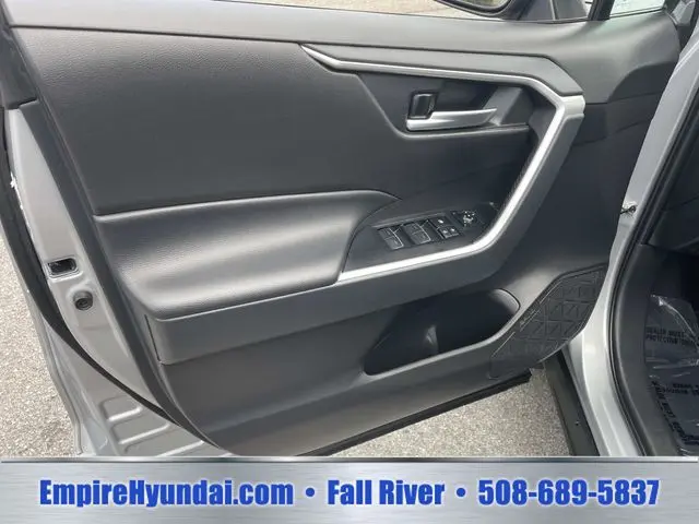 2025 Toyota RAV4 - $32,090