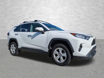 2019 Toyota RAV4 AWD XLE 4DR SUV