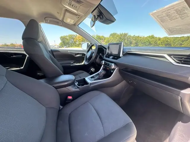 2025 Toyota RAV4 - $30,000
