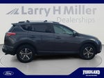 2017 RAV4 Thumbnail 6