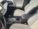 2017 RAV4 Thumbnail 16