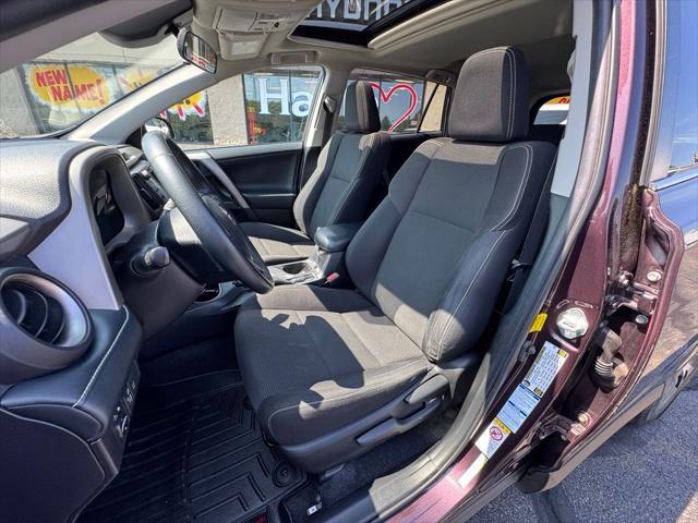 2018 Toyota RAV4 - $21,641