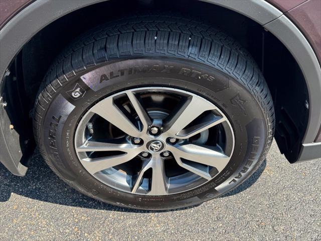 2018 Toyota RAV4 - $20,625