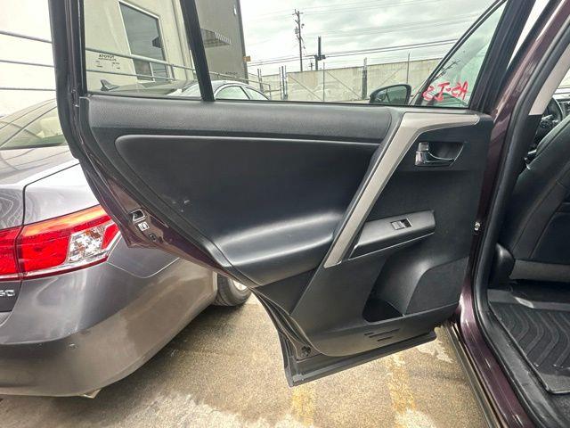 2018 Toyota RAV4 - $14,885