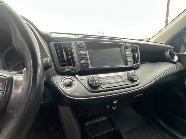 2018 Toyota RAV4 - $14,885