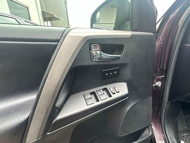 2018 Toyota RAV4 - $14,885