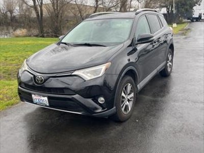 2018 Toyota RAV4 AWD XLE 4DR SUV