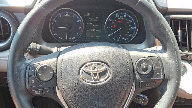 2018 Toyota RAV4 Adventure