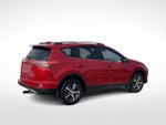 2017 RAV4 Thumbnail 9
