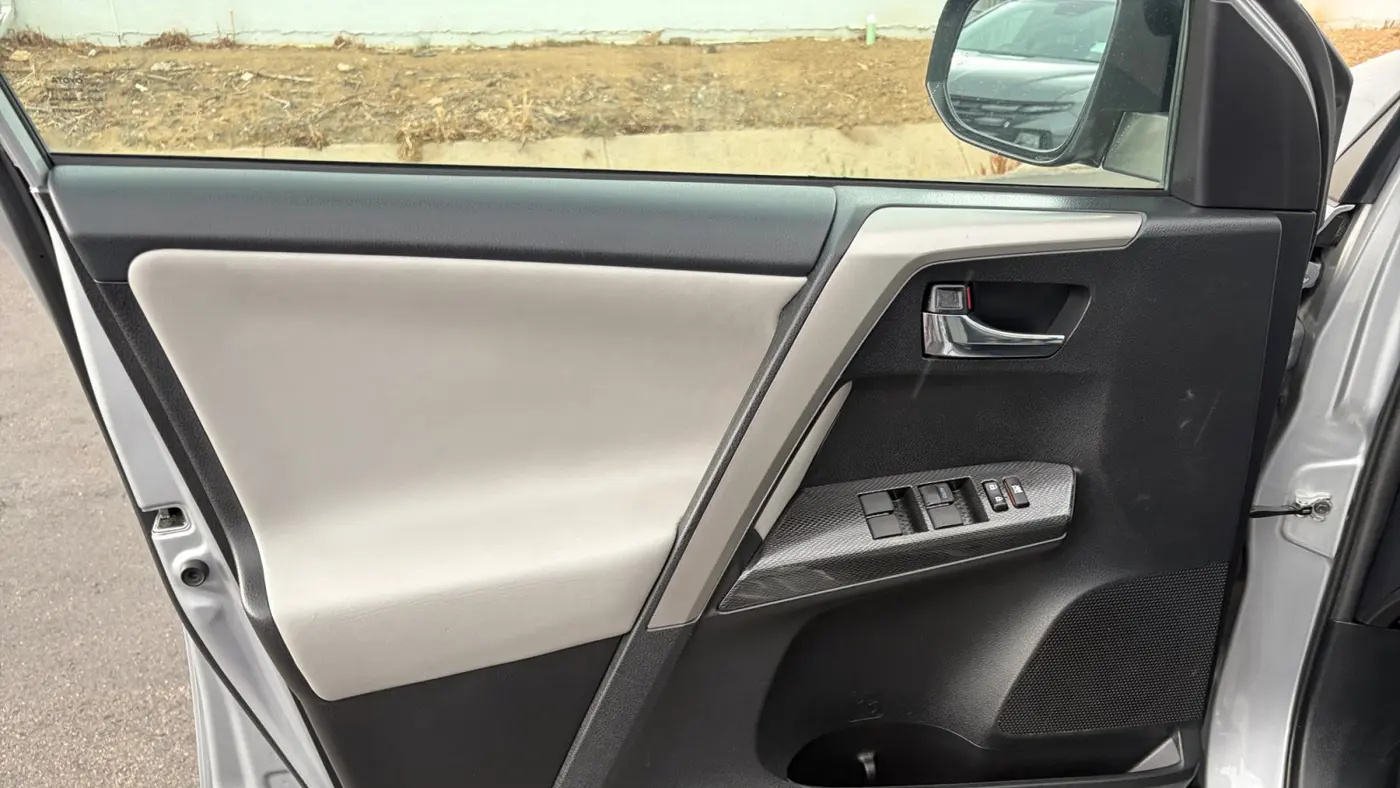 2018 Toyota RAV4 Adventure