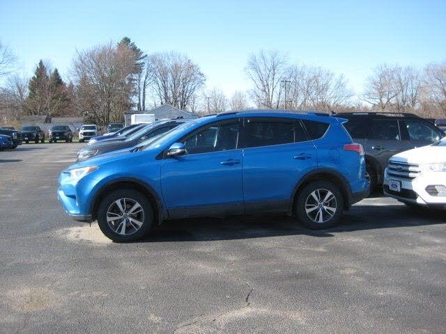 2017 Toyota RAV4 - $13,995