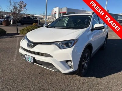 2018 Toyota RAV4 AWD XLE 4DR SUV