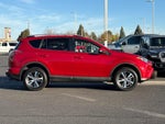 2016 RAV4 Thumbnail 2