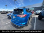 2017 RAV4 Thumbnail 3