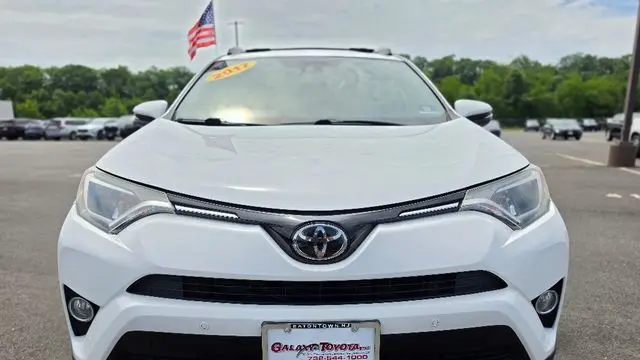 2017 Toyota RAV4 XLE