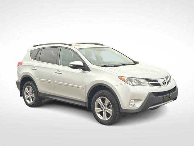 2015 Toyota RAV4 - $17,275