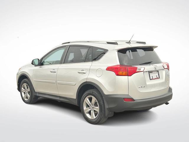 2015 Toyota RAV4 - $17,275