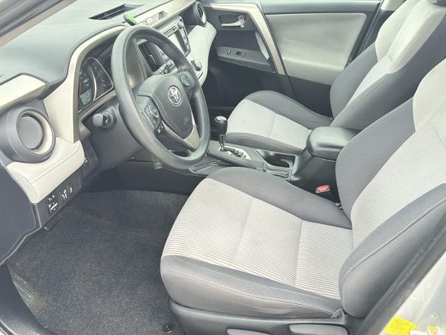 2015 Toyota RAV4 - $17,275