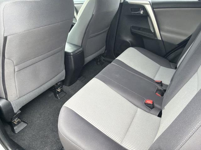 2015 Toyota RAV4 - $17,275