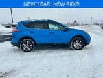2017 RAV4 Thumbnail 7
