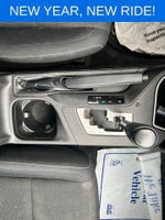 2017 RAV4 Thumbnail 26