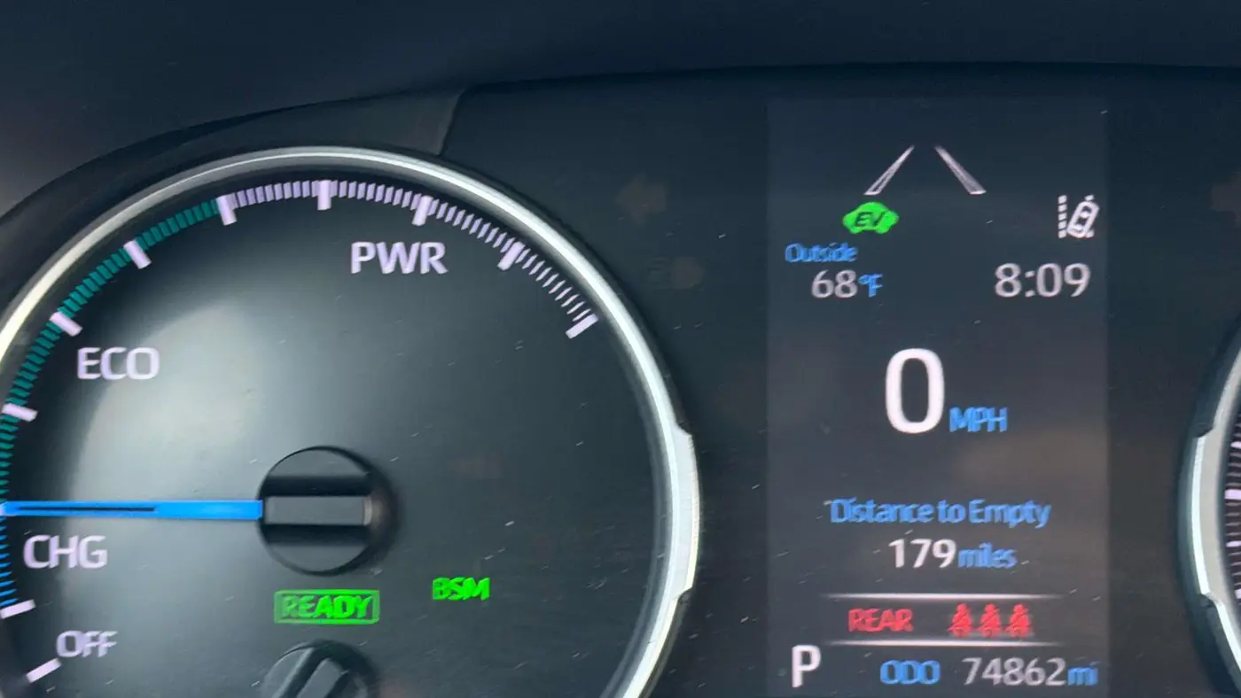 2020 Toyota RAV4 Hybrid XLE