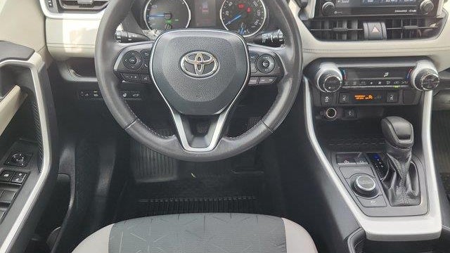 2021 Toyota RAV4 Hybrid XLE