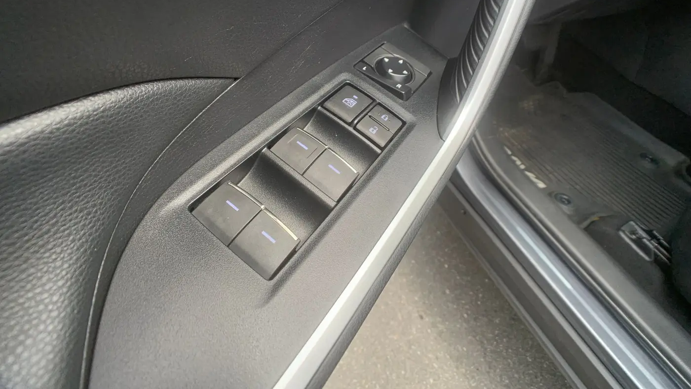 2019 Toyota RAV4 Hybrid XLE