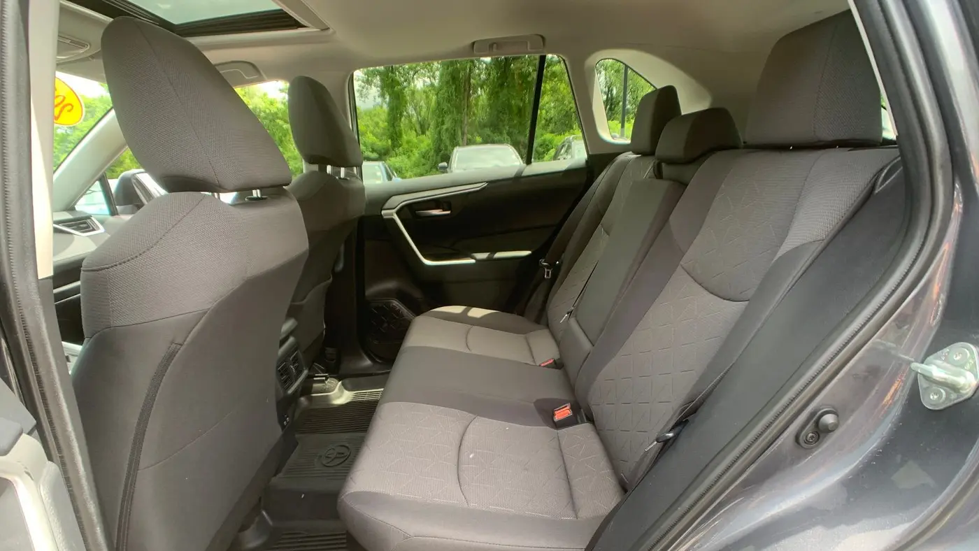 2019 Toyota RAV4 Hybrid XLE