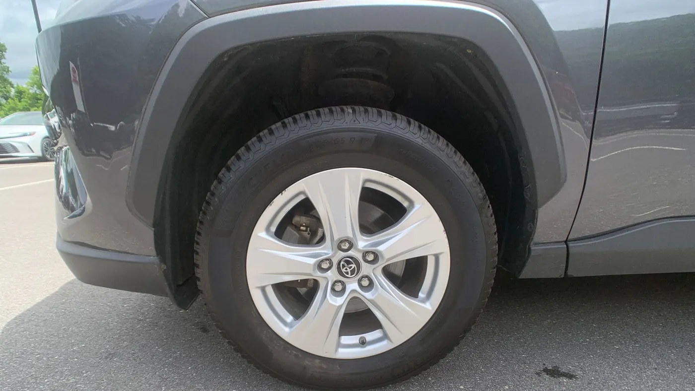 2019 Toyota RAV4 Hybrid XLE