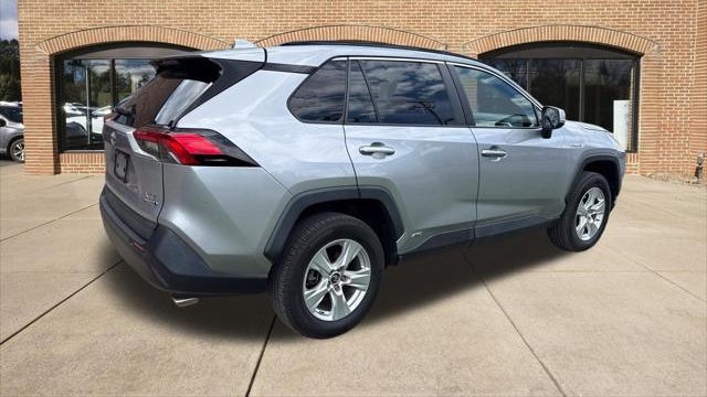 2019 Toyota RAV4 Hybrid XLE