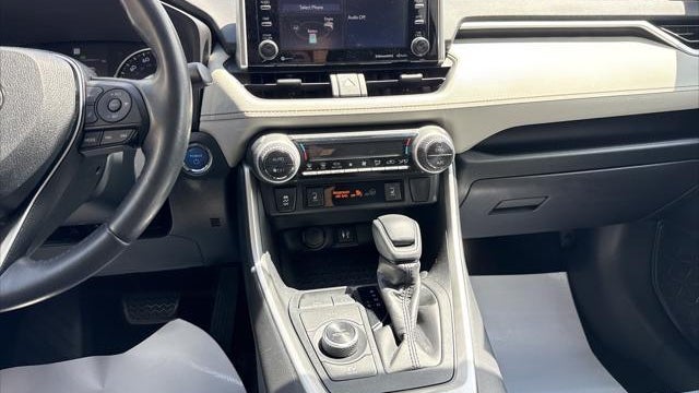 2019 Toyota RAV4 Hybrid XLE