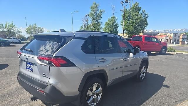 2020 Toyota RAV4 Hybrid XLE