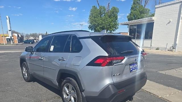 2020 Toyota RAV4 Hybrid XLE