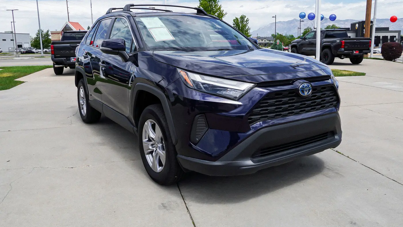 2024 Toyota RAV4 Hybrid XLE