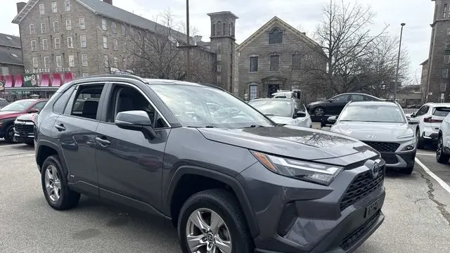 2023 Toyota RAV4 Hybrid XLE