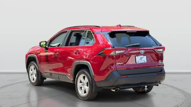2020 Toyota RAV4 Hybrid XLE