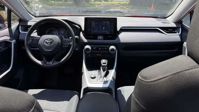 2020 Toyota RAV4 Hybrid XLE