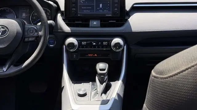 2020 Toyota RAV4 Hybrid XLE