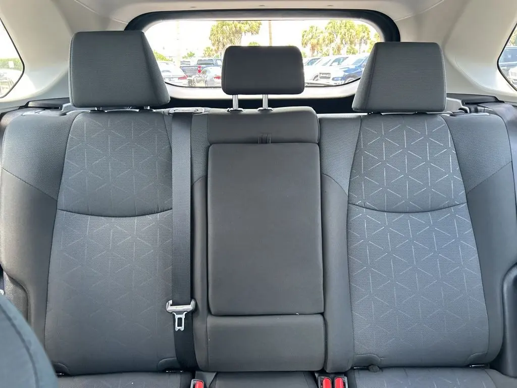 2025 Toyota RAV4 - $31,082