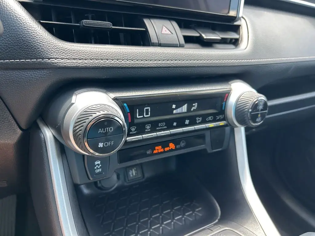 2025 Toyota RAV4 - $31,082