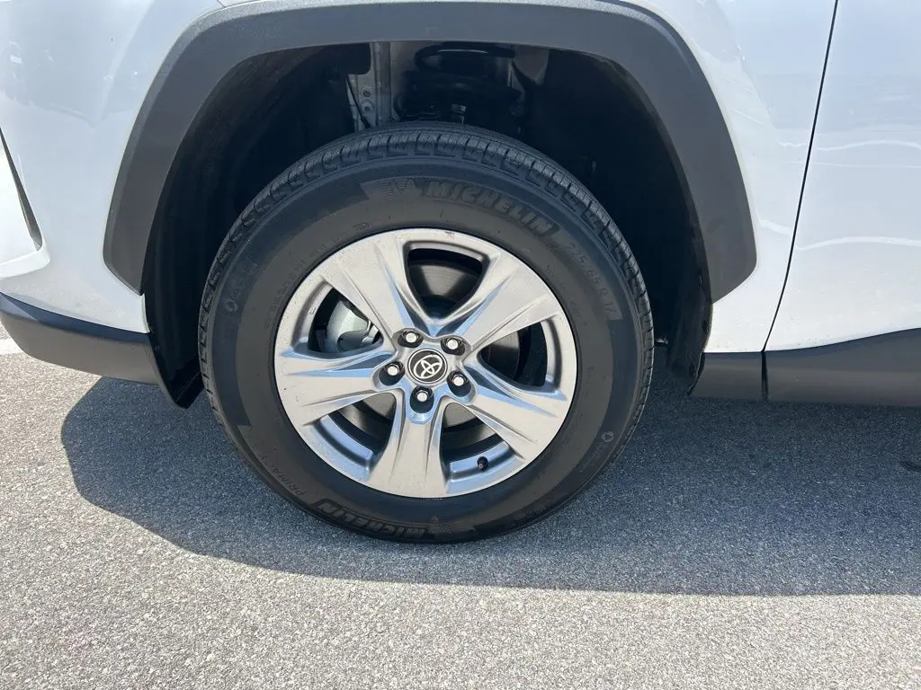 2025 Toyota RAV4 - $31,082