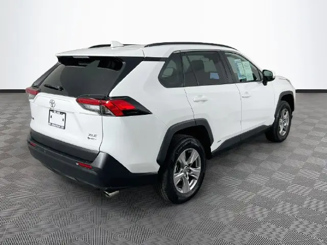 2025 Toyota RAV4 - $37,400