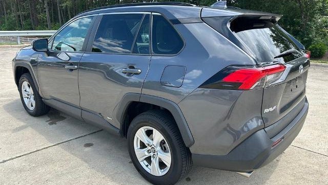 2020 Toyota RAV4 Hybrid XLE