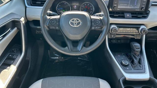 2020 Toyota RAV4 Hybrid XLE