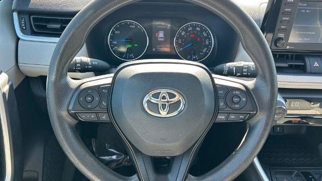 2020 Toyota RAV4 Hybrid XLE