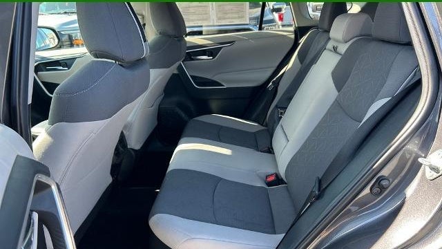 2020 Toyota RAV4 Hybrid XLE