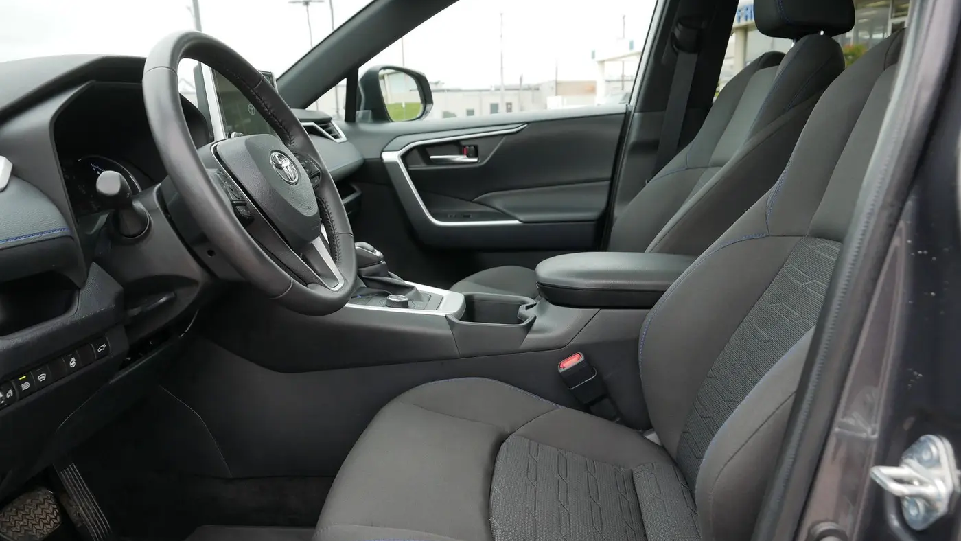 2024 Toyota RAV4 Hybrid SE