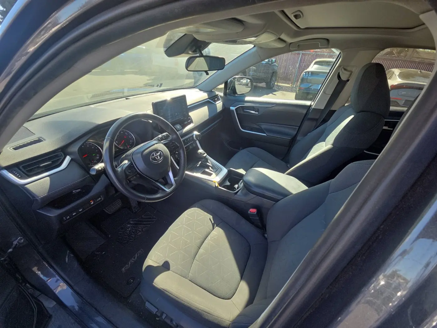 2020 Toyota RAV4 - $23,500