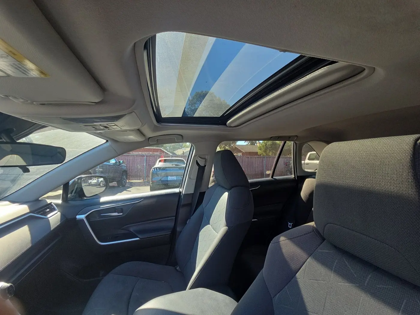 2020 Toyota RAV4 - $23,500